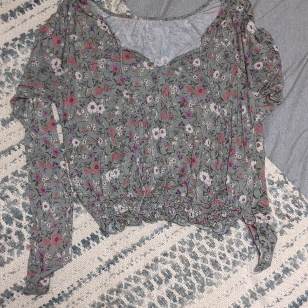 American Eagle Smock Long Sleeve